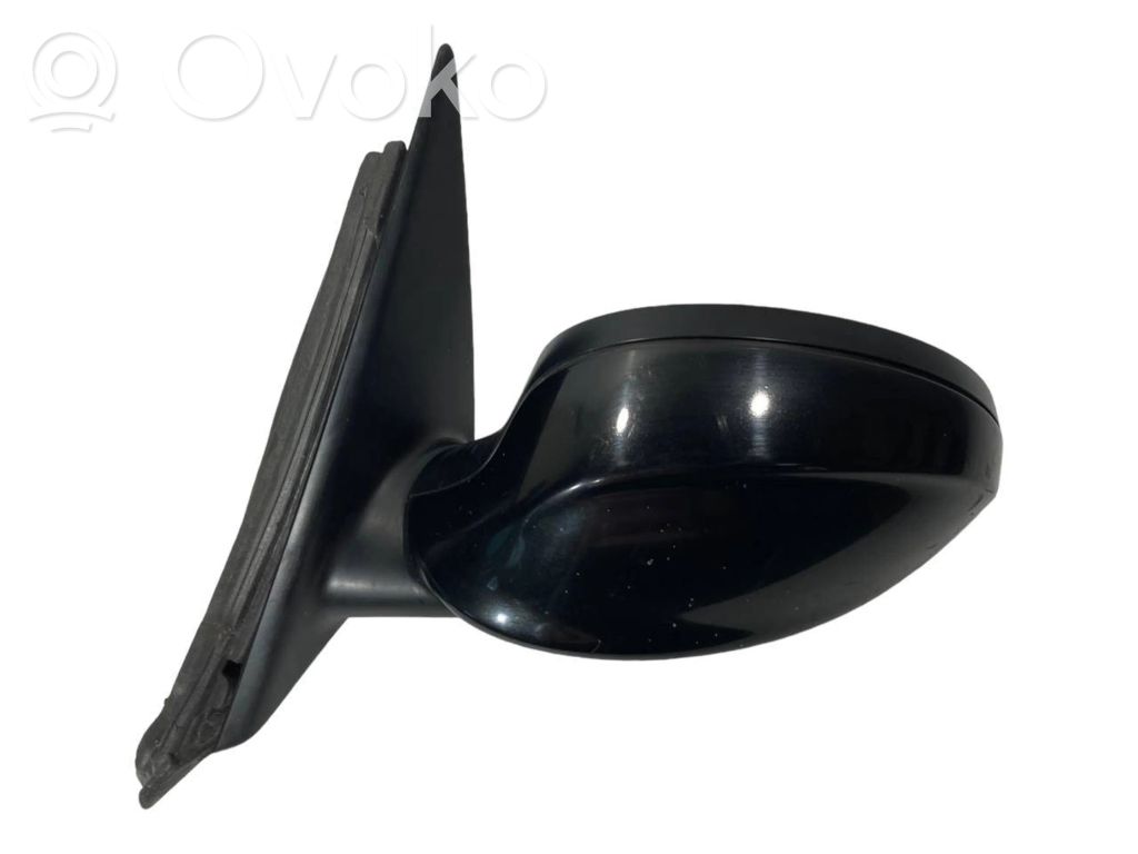 Mirror (electrically controlled)