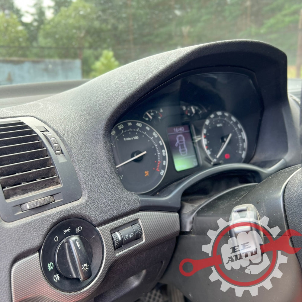 Škoda Octavia 2008 1.6 BSE (75 кВт) запасные