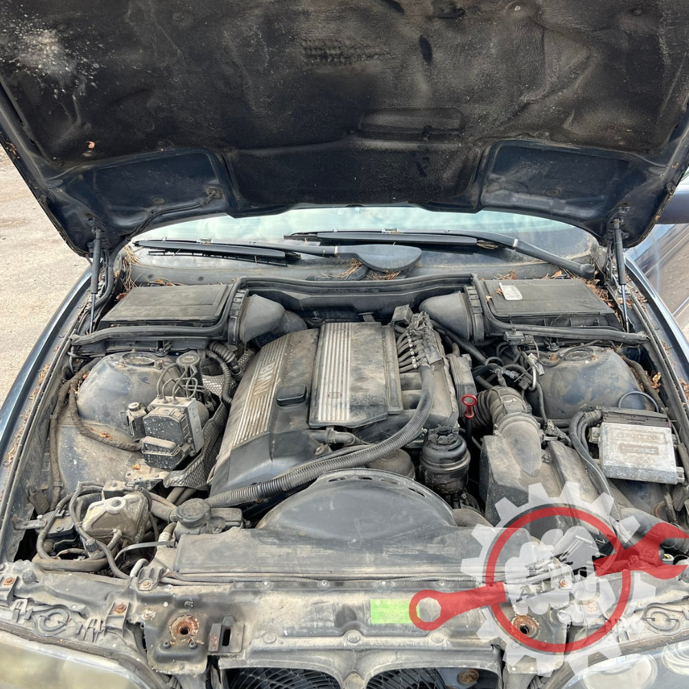 BMW 525i 2003.g. E39 rezerves daļas