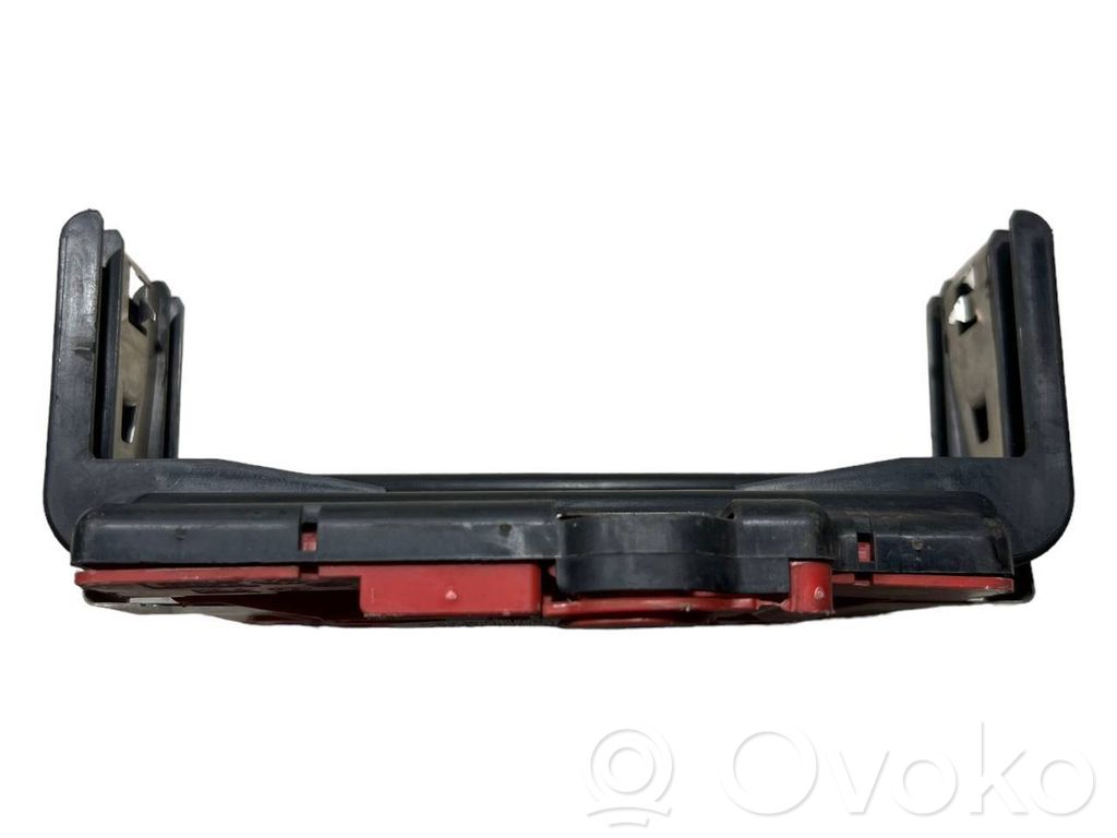 Positive wire connection assembly