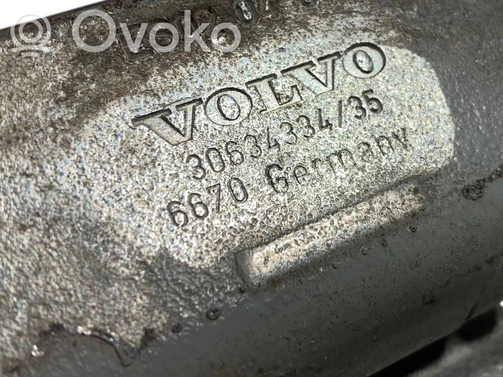 Aizmugurējā pārsega eņģe (-ess)