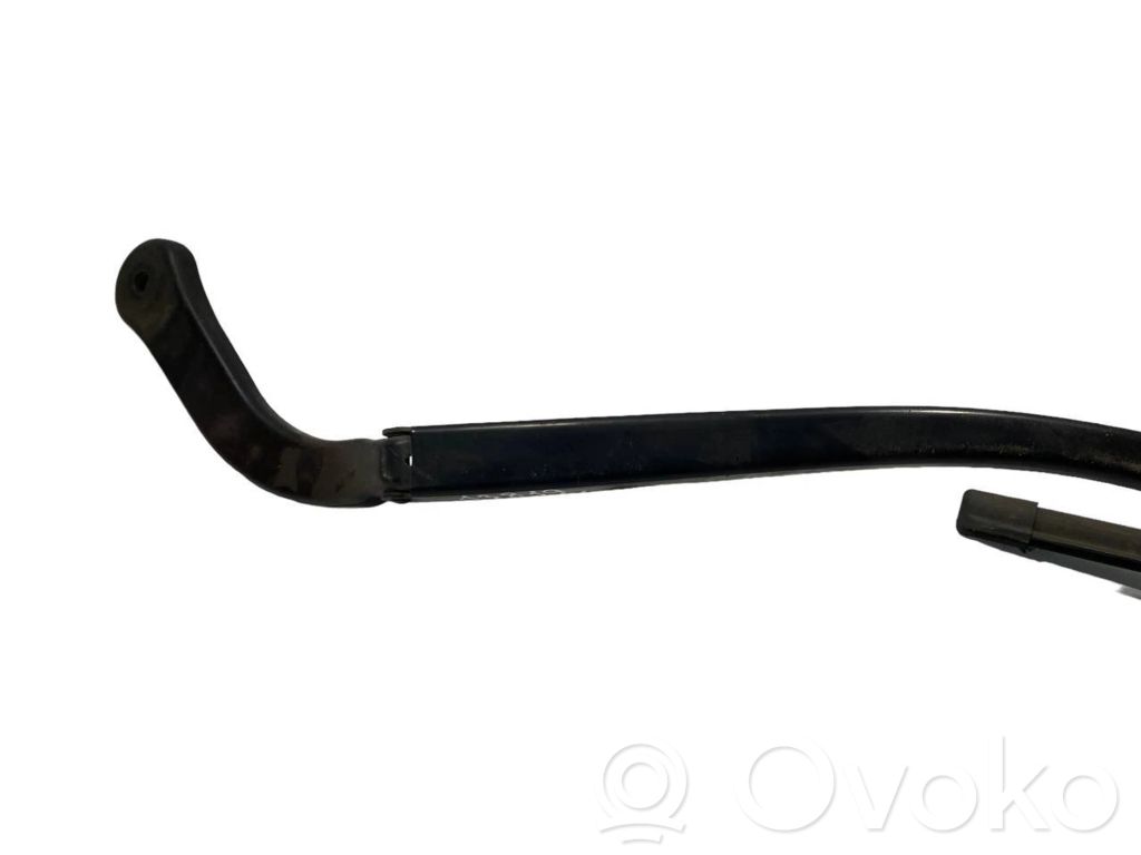 Windshield wiper arm