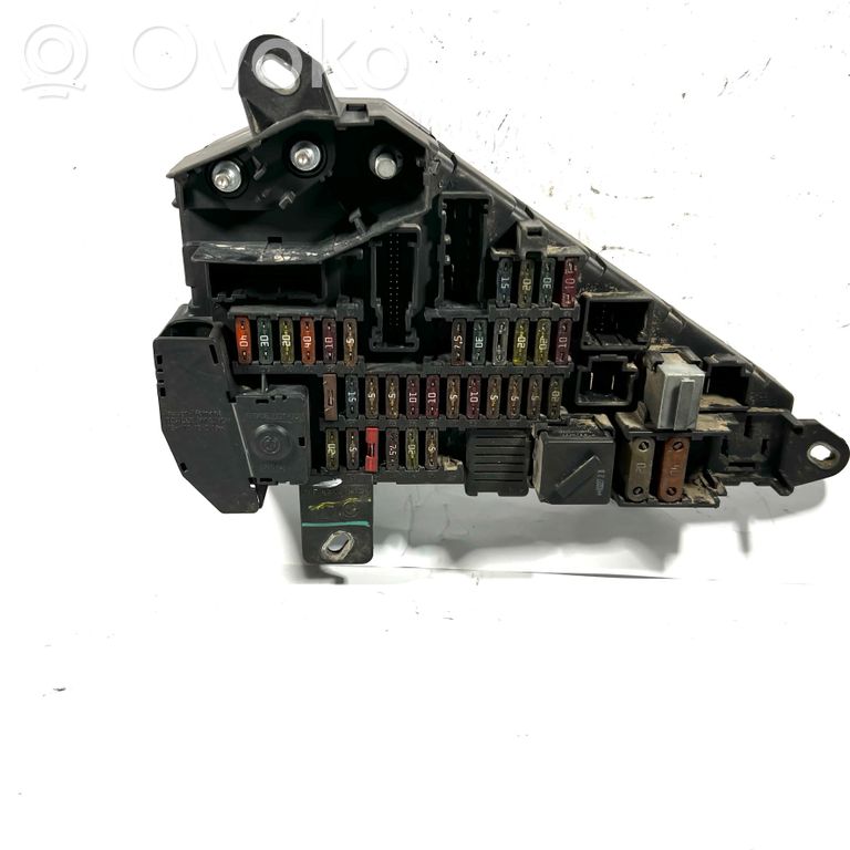 Fuse block