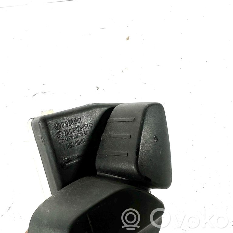 Seat adjustment switch(es)