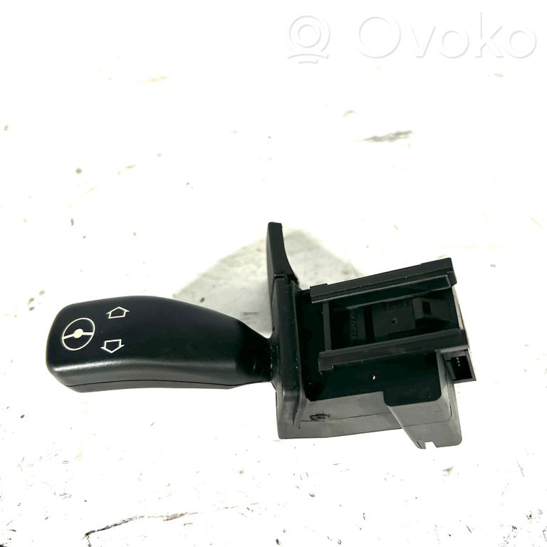 Steering wheel height control switch
