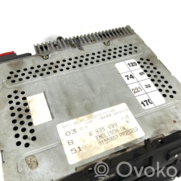 Radio / CD/DVD player / navigation