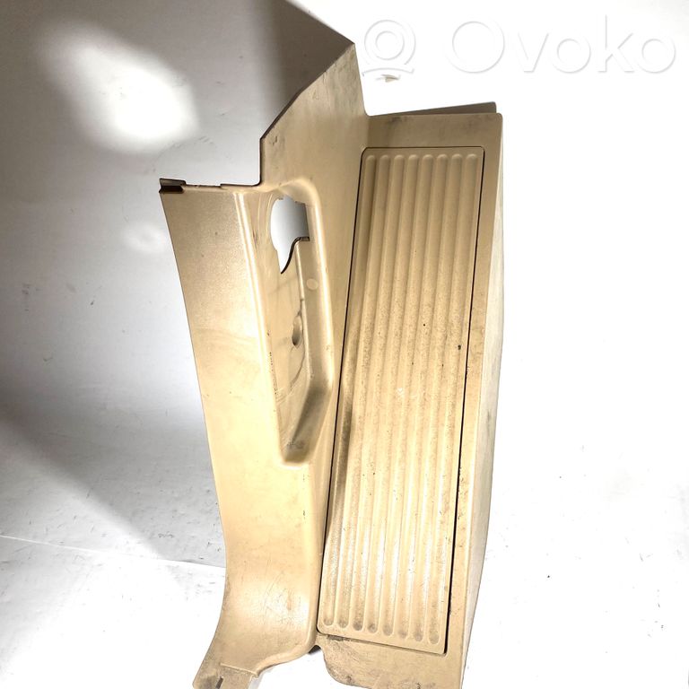 Side decorative trim for the footwell