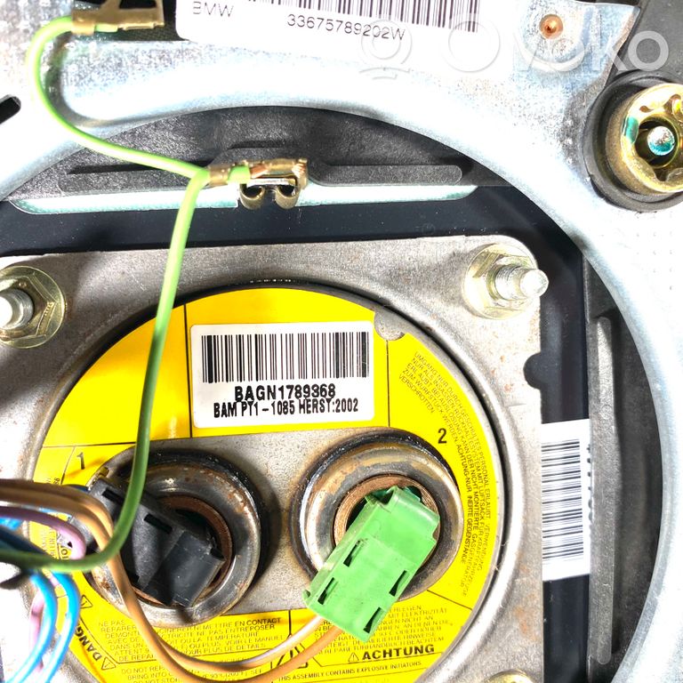 Steering wheel airbag