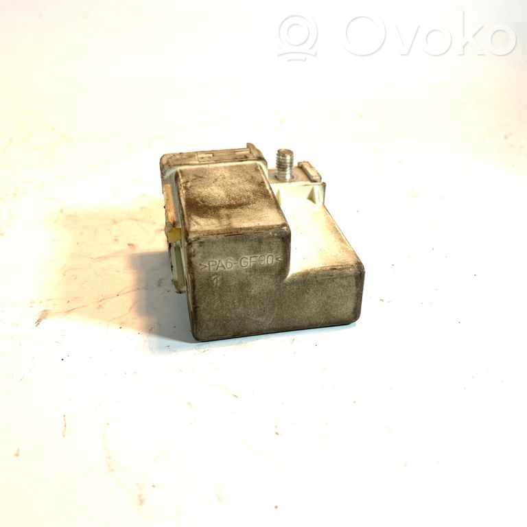Glow plug relay