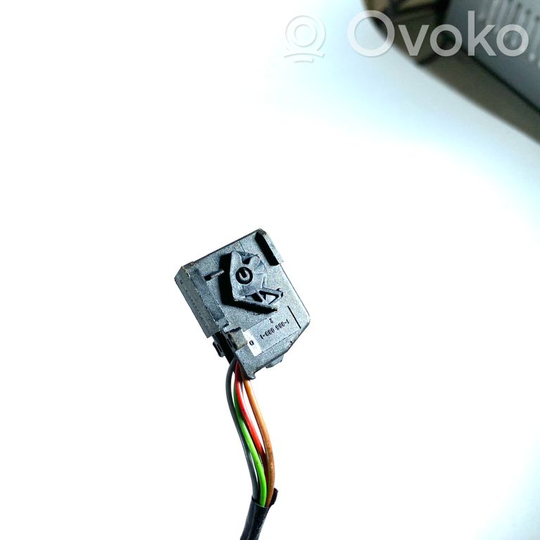 Spogulis (elektriski vadāms)
