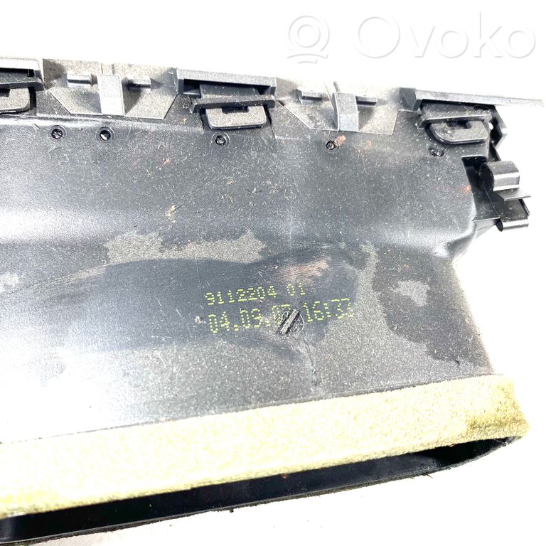 Side air grille