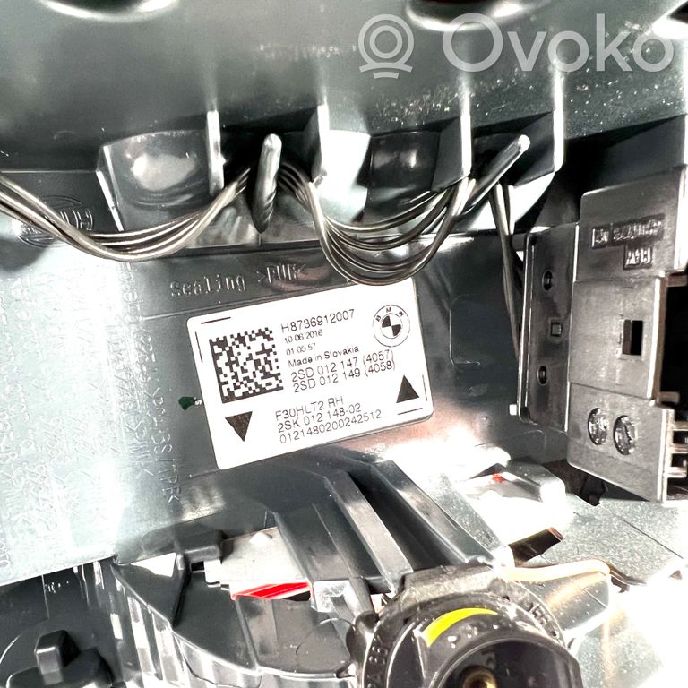 Задний фонарь на капоте