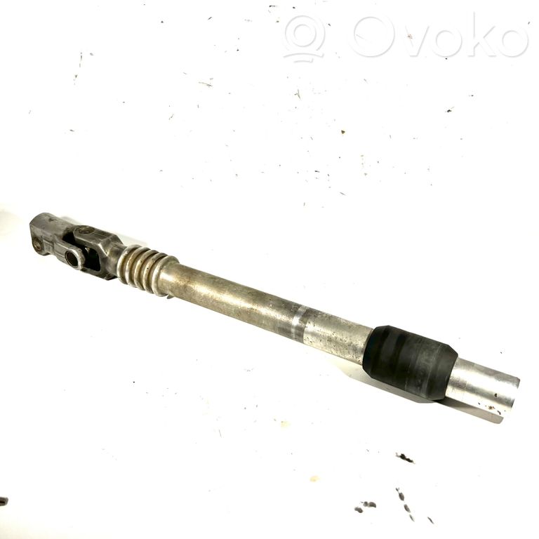 Stūresrata ass krustsavienojums