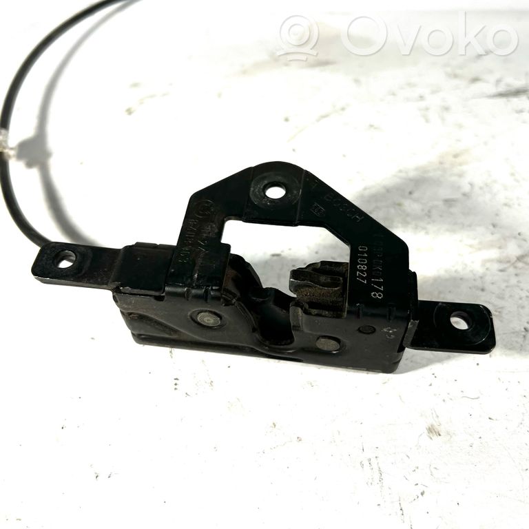 Замок задней крышки