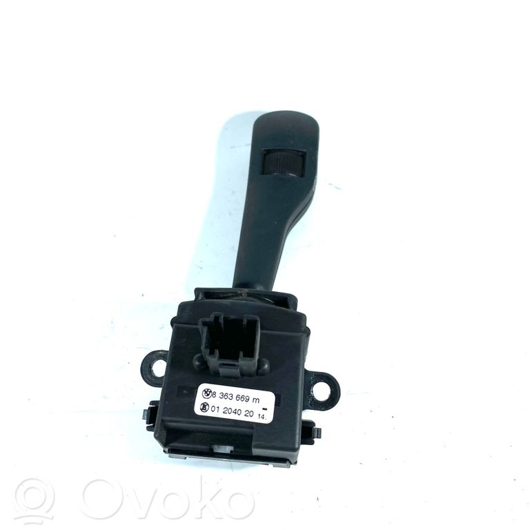 Pagrieziena signālu / lukturu sviria