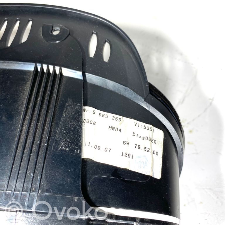 Spidometrs (instrumentu panelī)