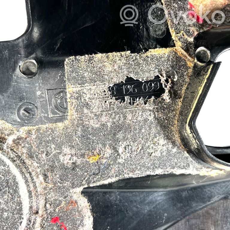 Paneļa dekoratīvās apdares vairogs (apakšējais)