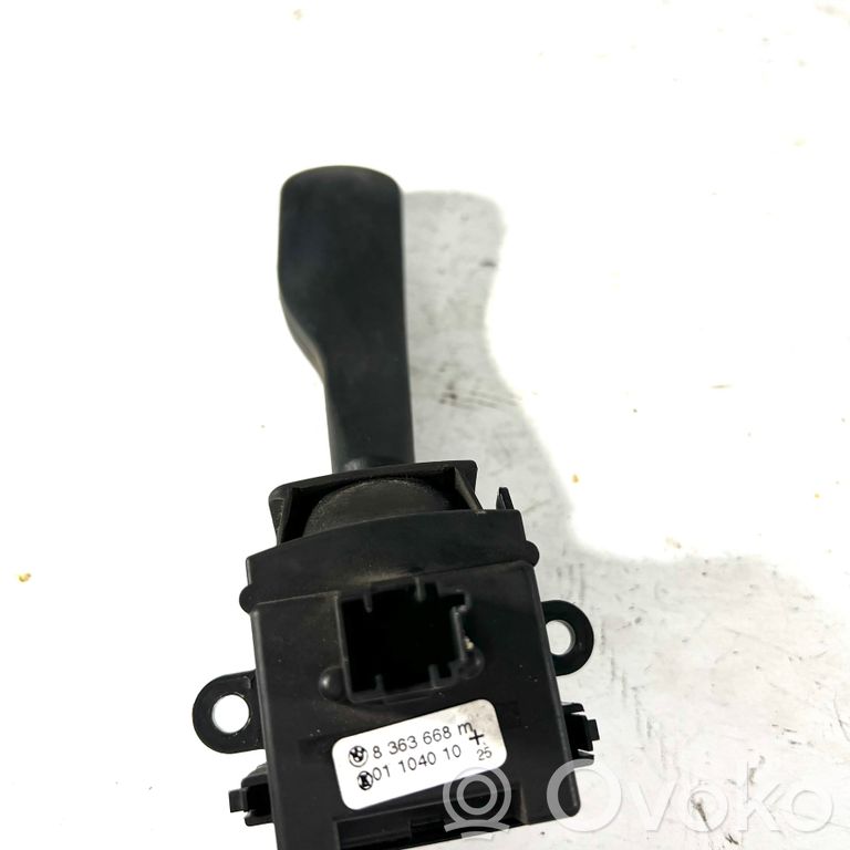 Pagrieziena signālu / lukturu sviria