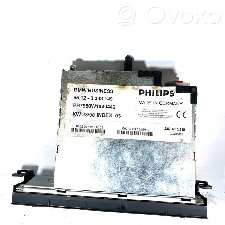 Radio / CD/DVD atskaņotājs / navigācija