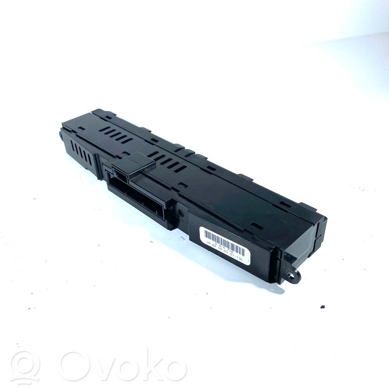 Sēdekļu apsildes slēdzis