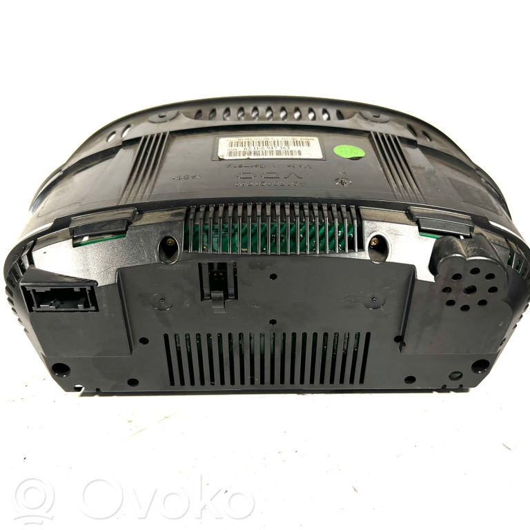 Speedometer (in the instrument panel)