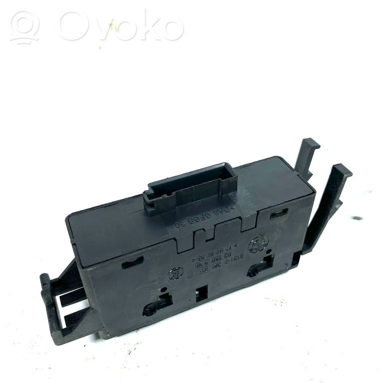 Logu pacēlāju vadības slēdzis (-dži)