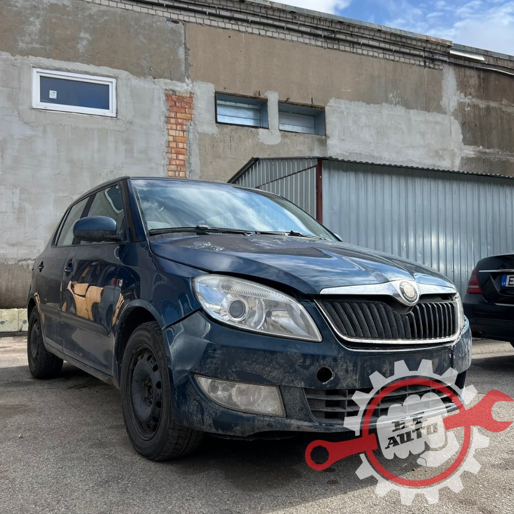 Skoda Fabia 2012 запасные части