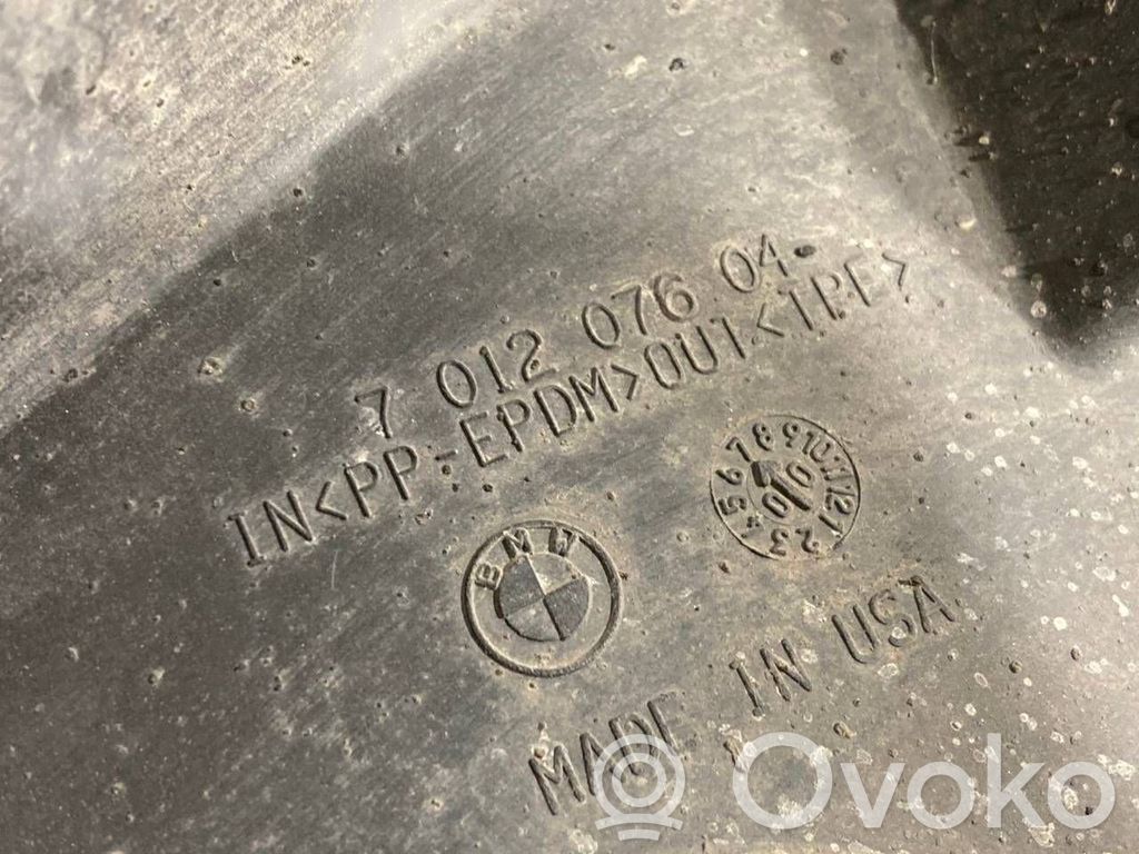 Dzinēja apakšas aizsargs (priekšdaļā)