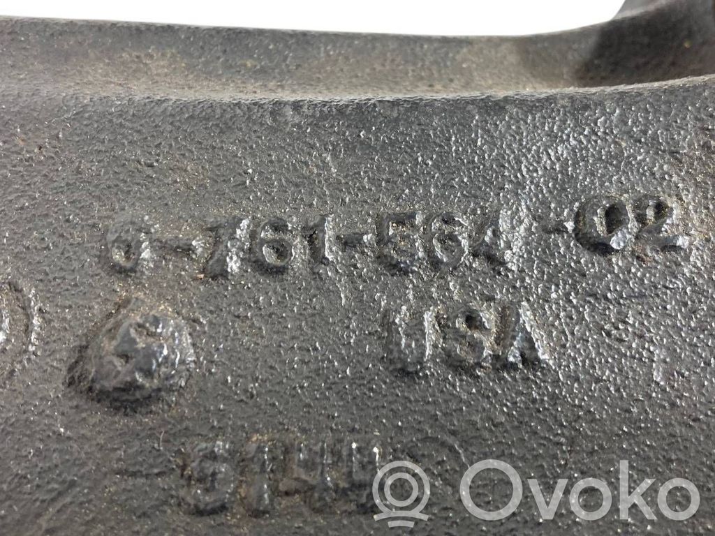 Dzinēja nostiprināšanas stiprinājums-kronšteins