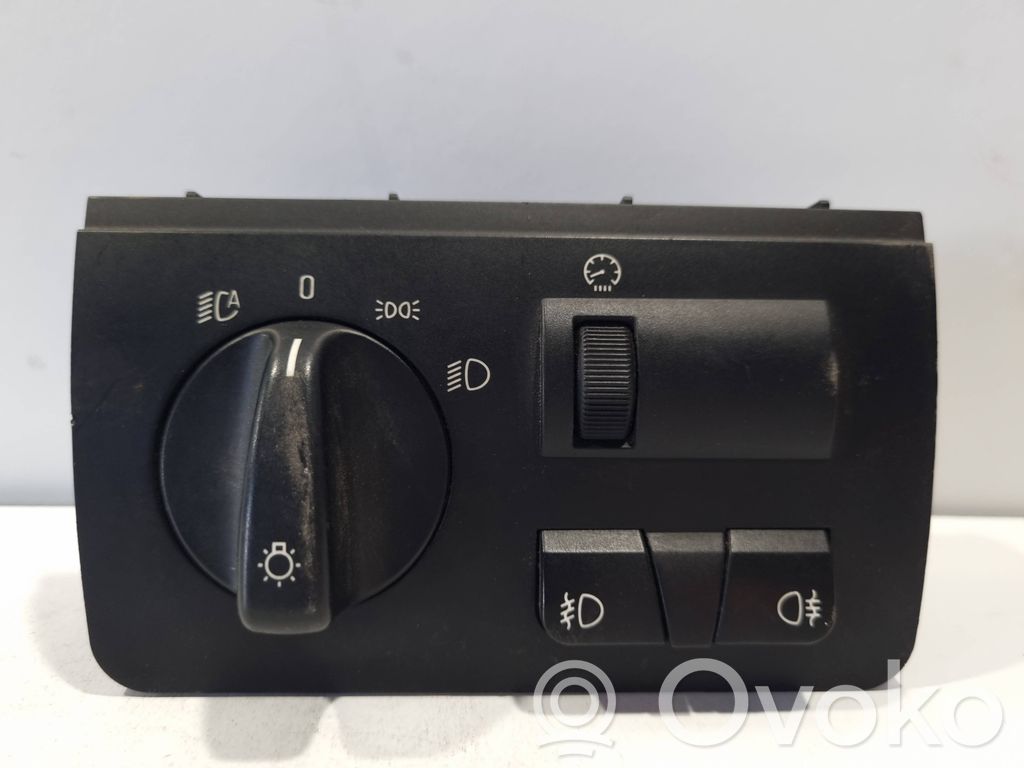 Headlight switch