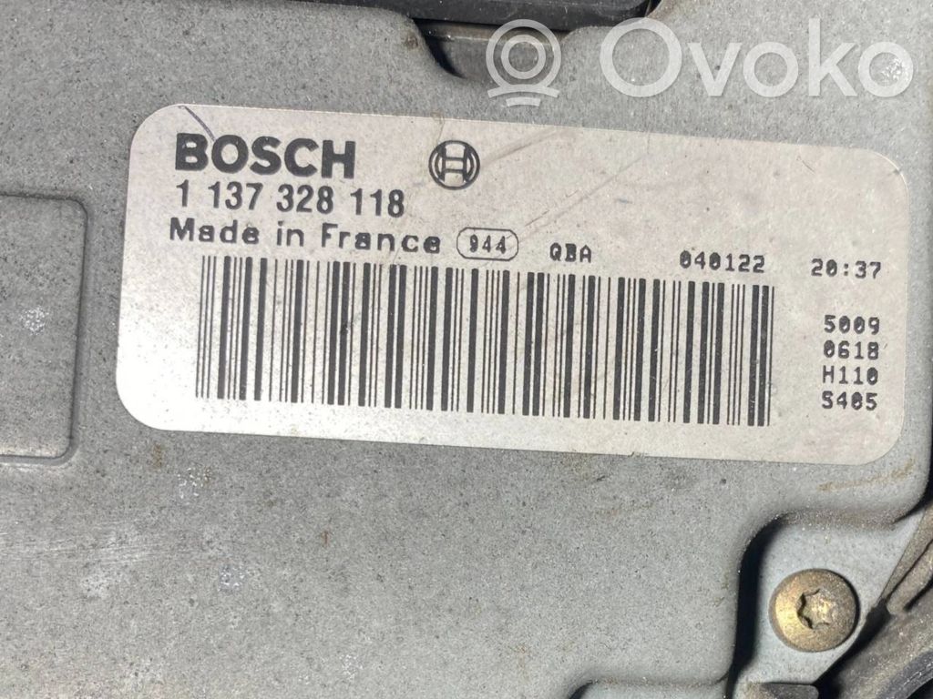 Elektrisks radiatoru ventilators