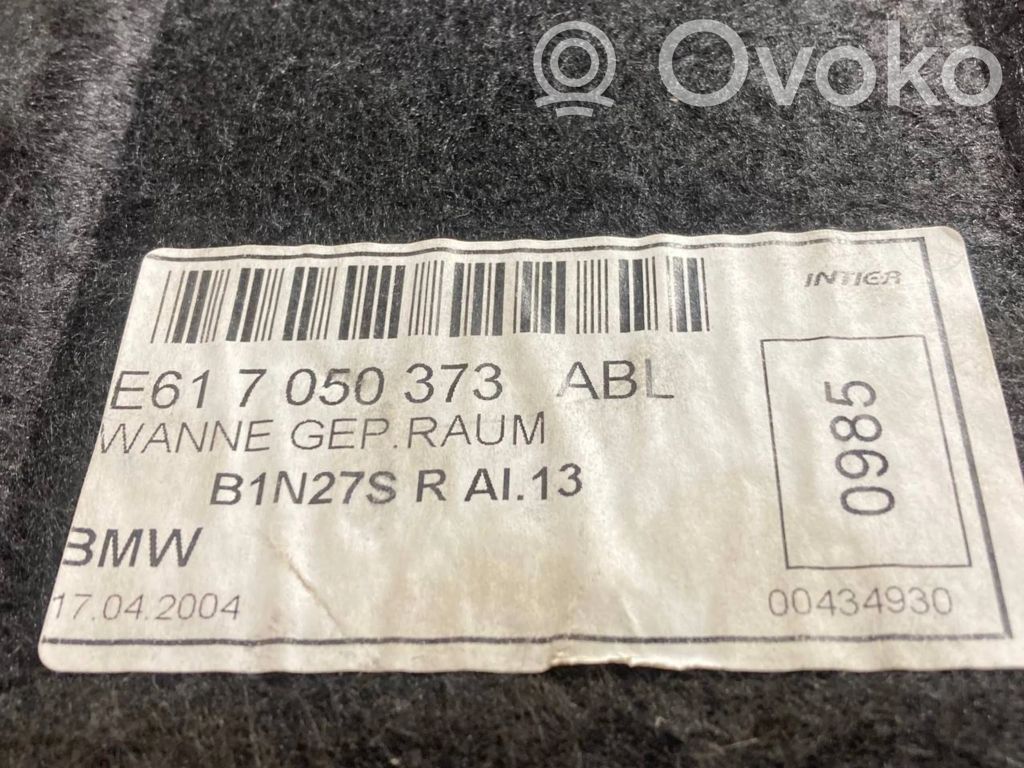 Пол багажника