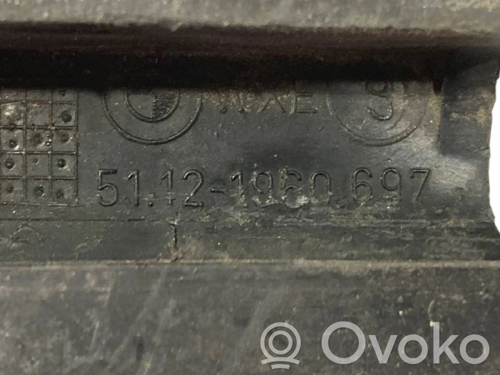 Aizmugurējā bufera montāžas kronšteins