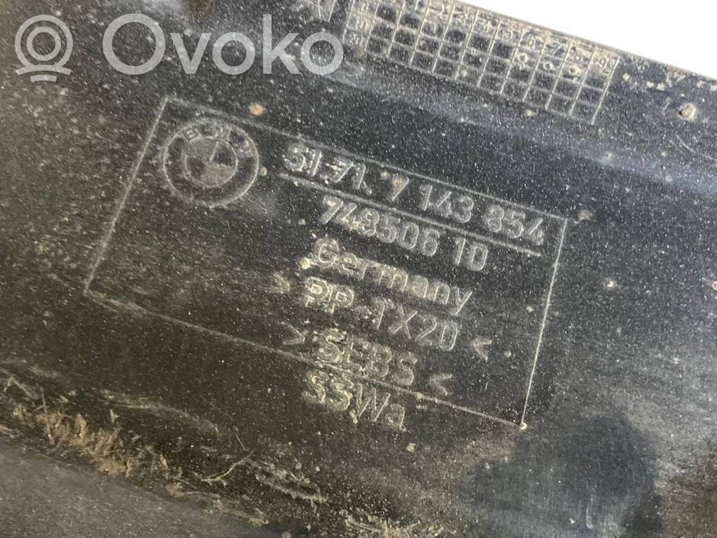 Dzinēja apakšas aizsargs (priekšdaļā)