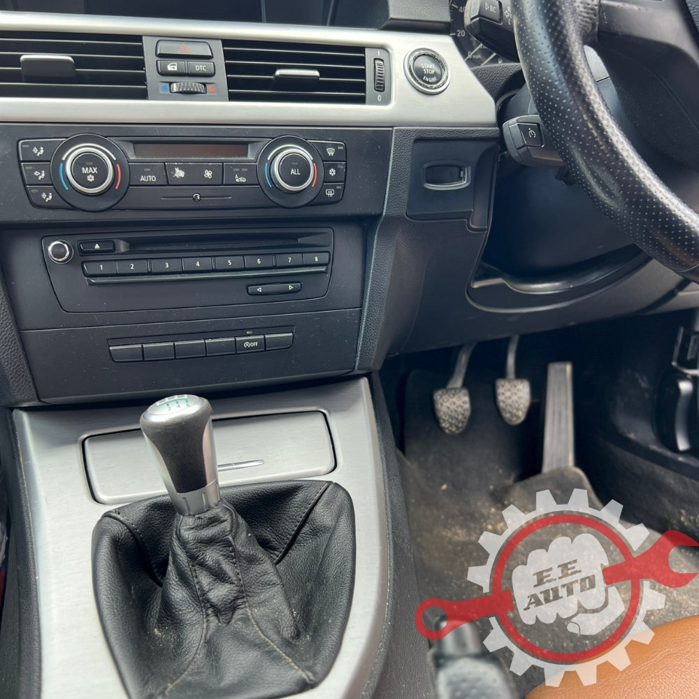 BMW E90 318D 2009.g. Rezerves Daļas