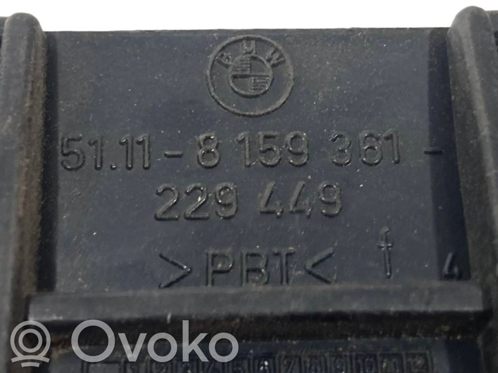 Priekšpusē bampera turētājs