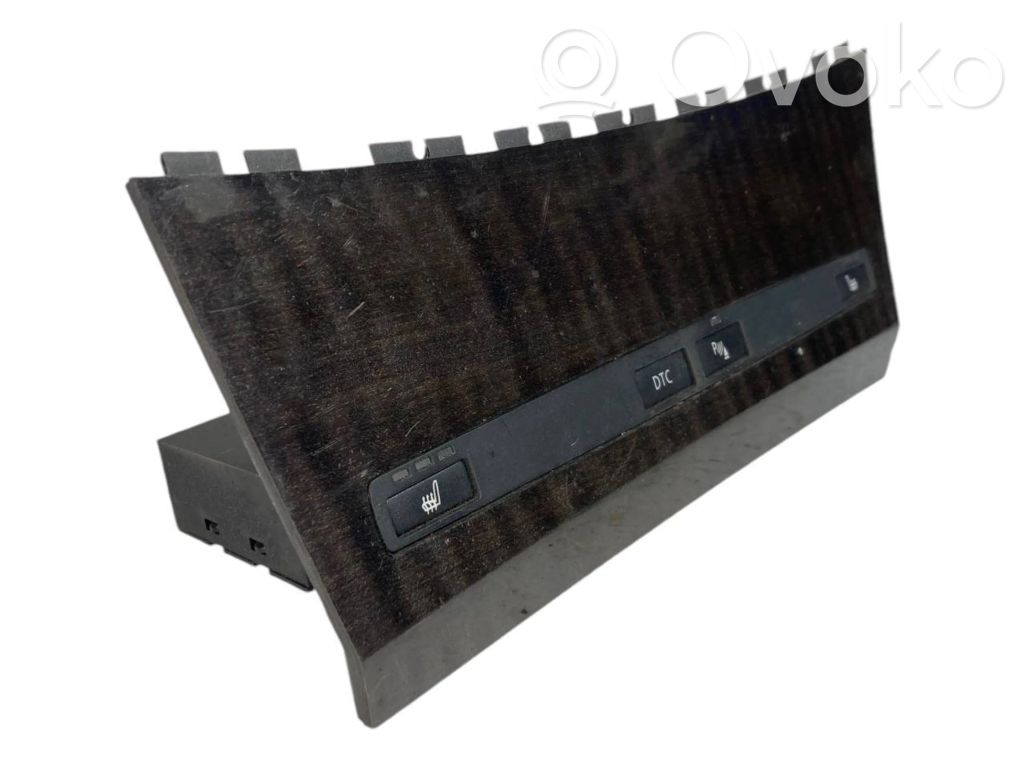 Seat heating switch