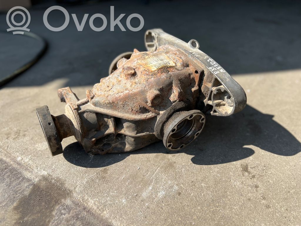 Aizmugurējais reduktors