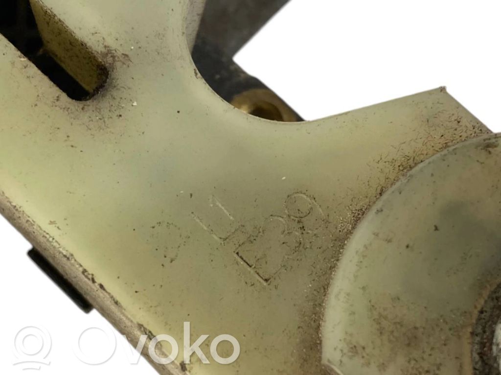 Holder/bracket for external opening handle at the front