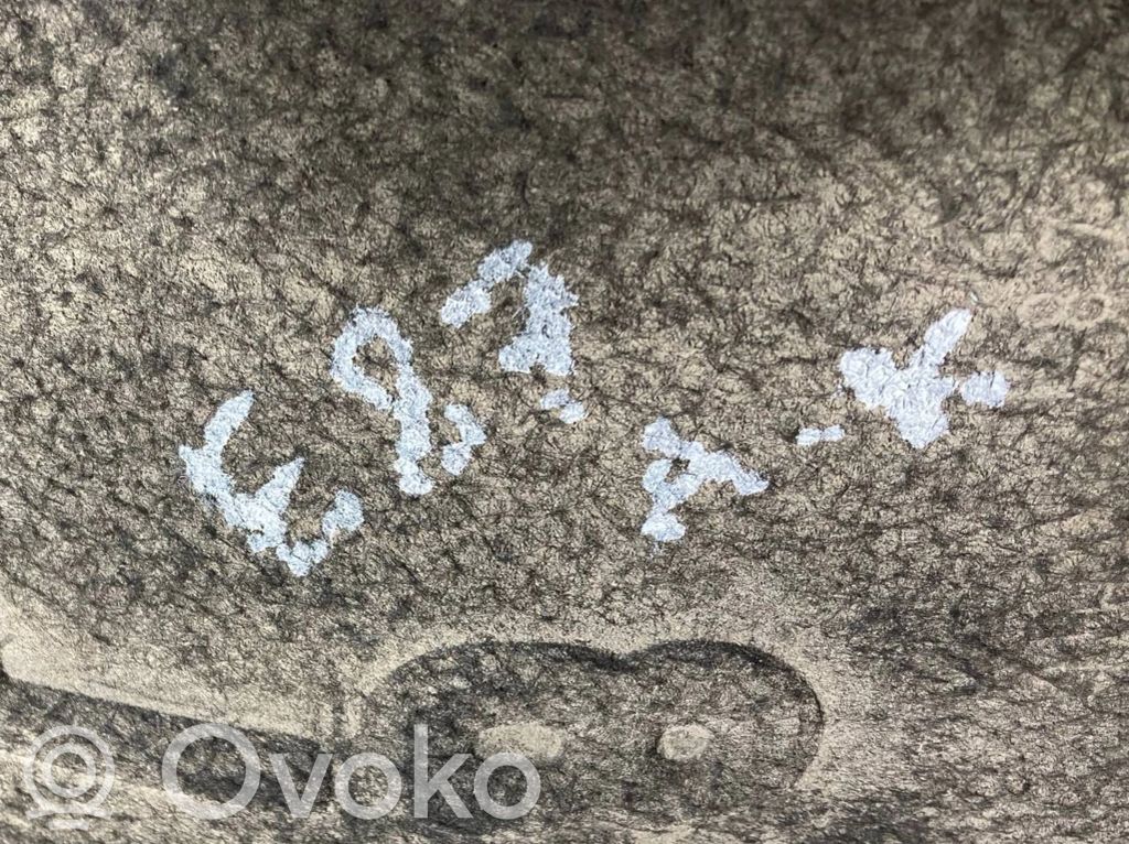 Заднее нижнее крыло