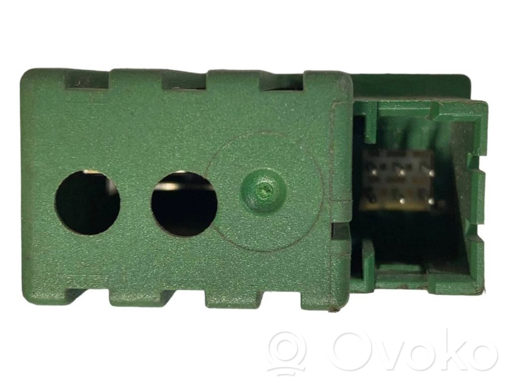 Window electric heating switch