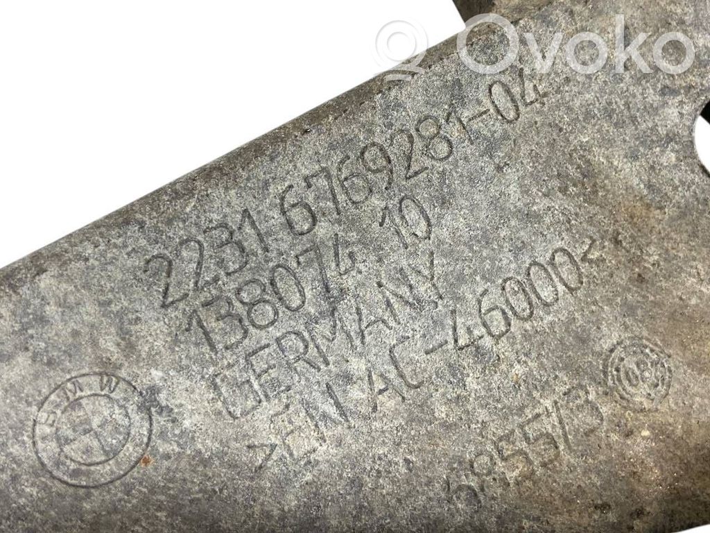Pārnesumkārbas stiprinājuma kronšteins