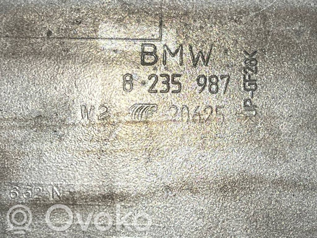 Spoilera aizmugurējais vāks