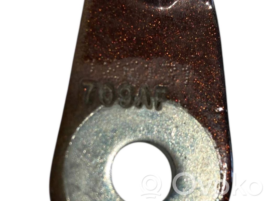 Aizmugurējā pārsega eņģe (-ess)