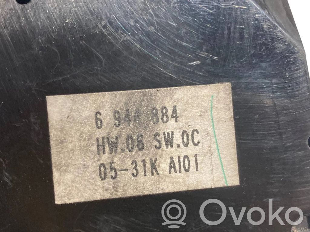 Multimediju kontrolieris