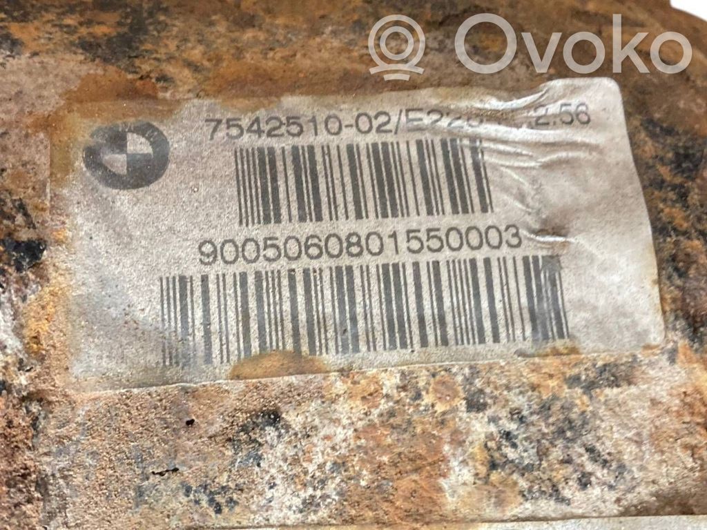 Aizmugurējais reduktors