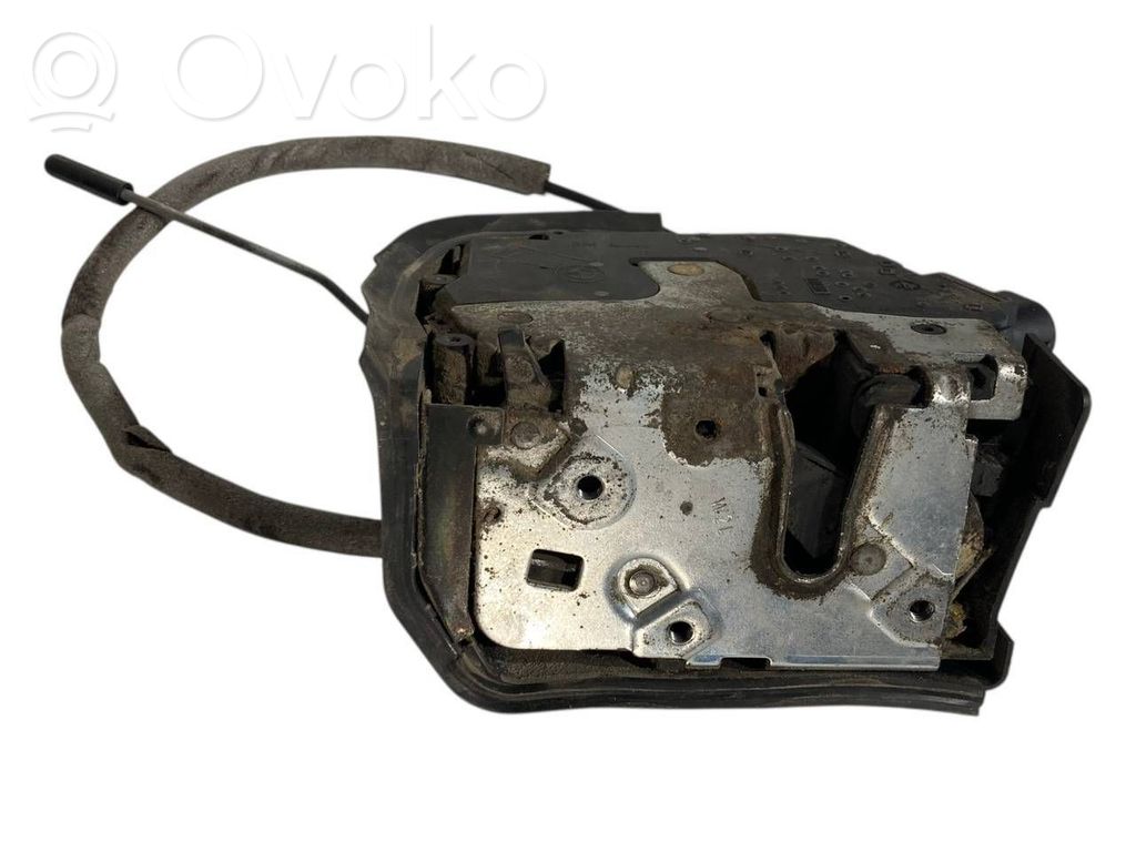 Aizmugurē slēdzene