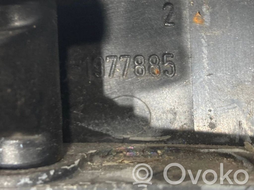 Mechanical rear window lift mechanism