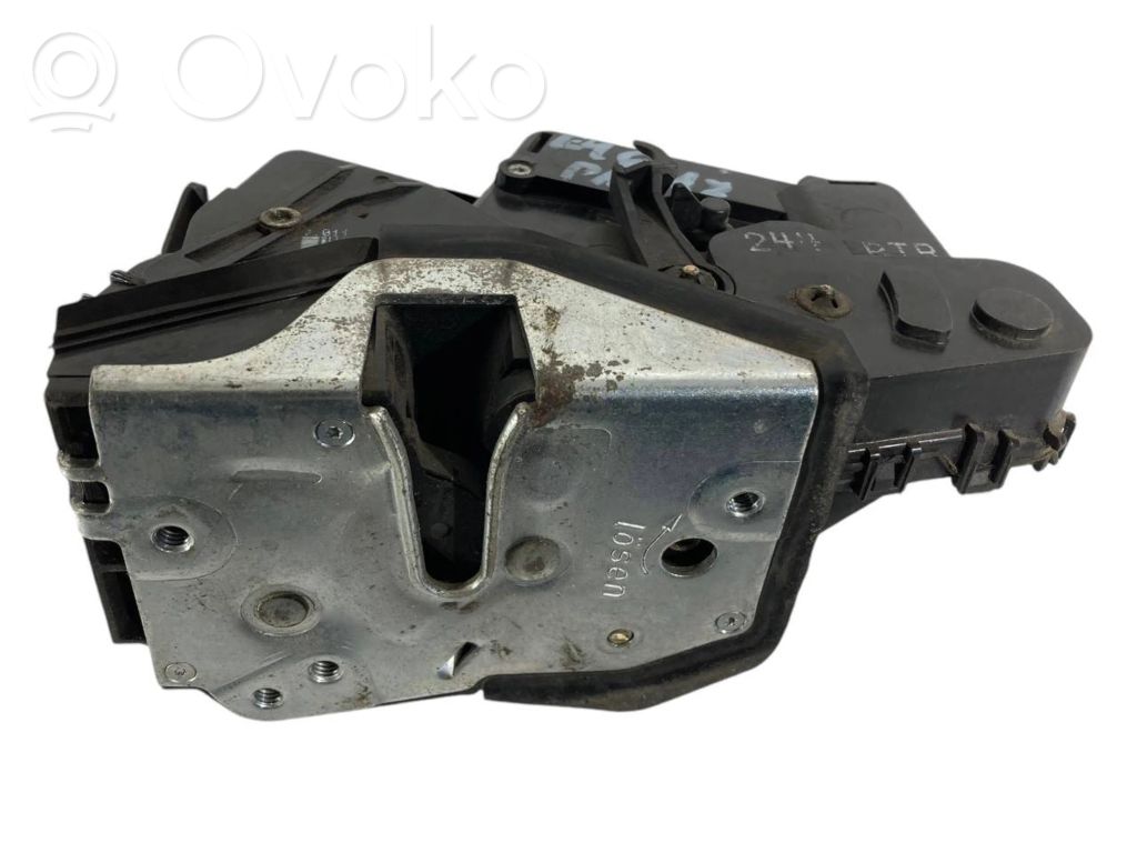 Aizmugurē slēdzene