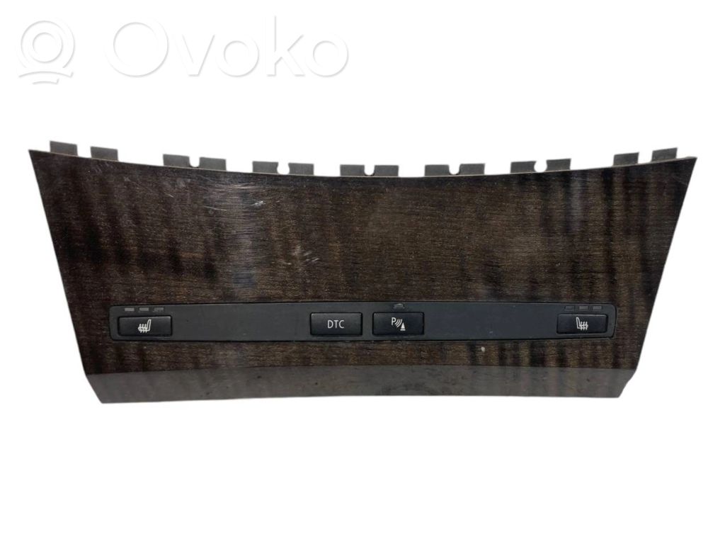 Seat heating switch